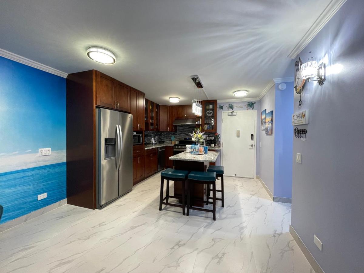 Amazing Waikiki Beach Condo 2Bed2Bath+Free Parking Гонолулу Экстерьер фото